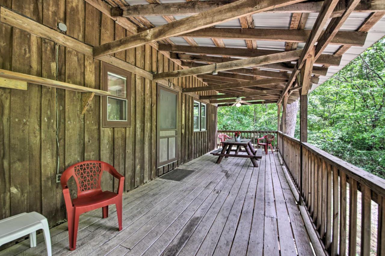 Waters Edge Retreat With Deck On Patoka Lake! Taswell Exteriér fotografie
